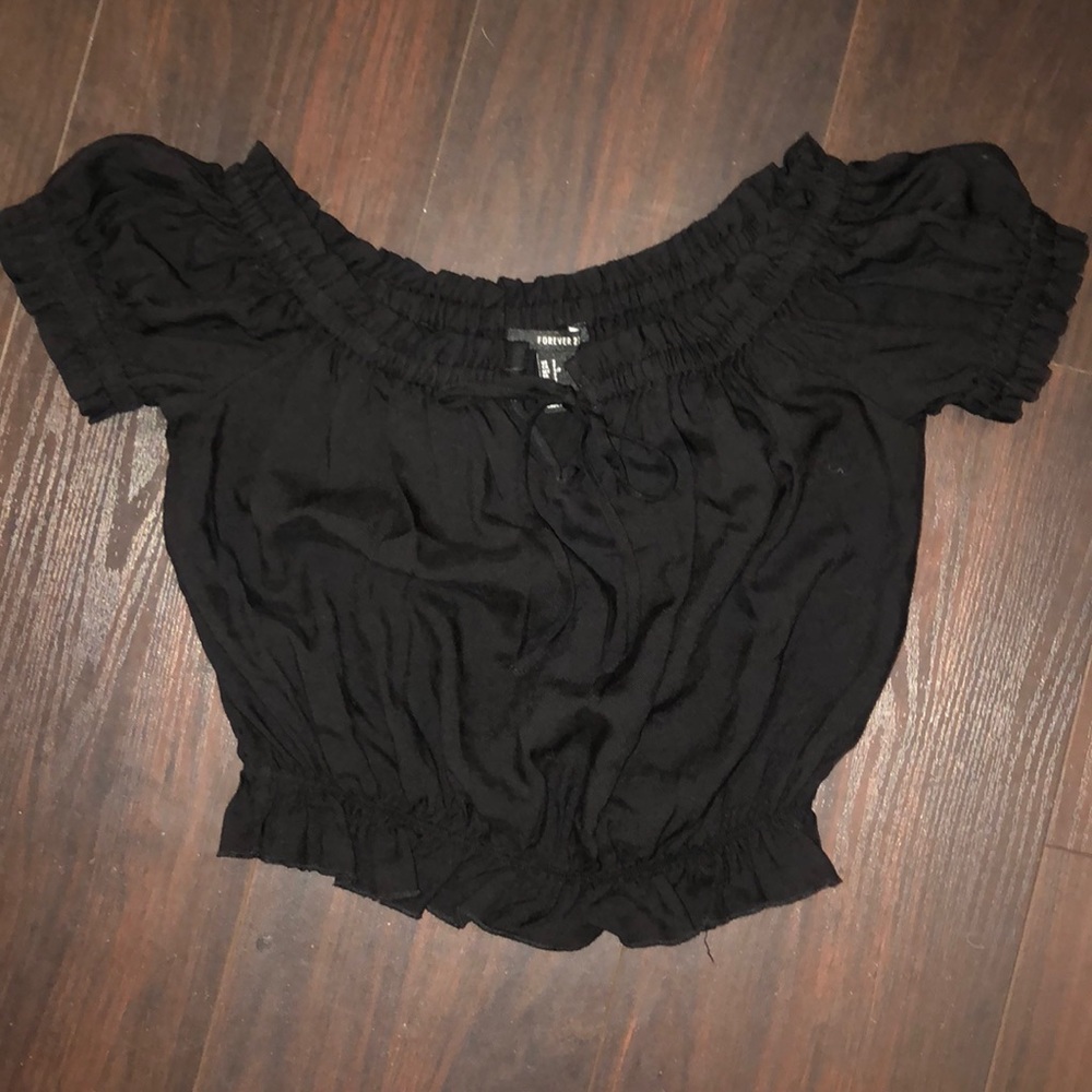 Unworn black forever21 top